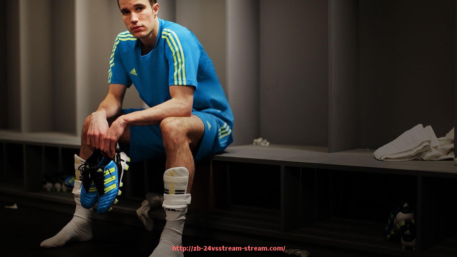 24VS体育直播-切尔西英超球员户口本事件及相关背景解析